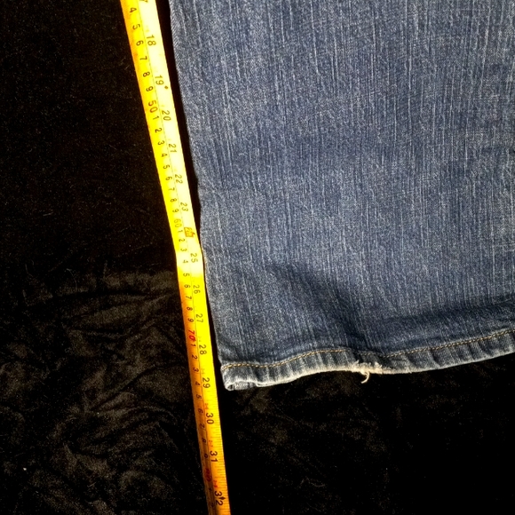 111 Levi Jeans size 10 misses pockets zipper button shipping Denim boot cut - Picture 10 of 14